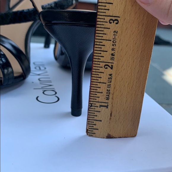 NWT💕 Calvin Klein Lorren Leather Sandal High Heel - Picture 7 of 7